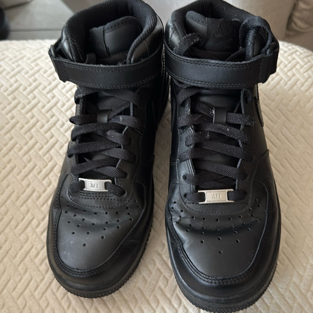Nike Air Force Mid Black